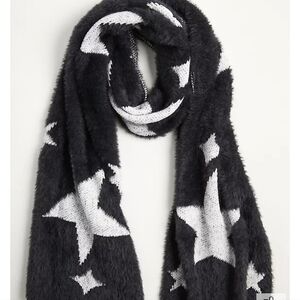 🆕️⭐️STAR ALLOVER OBLONG SCARF⭐️